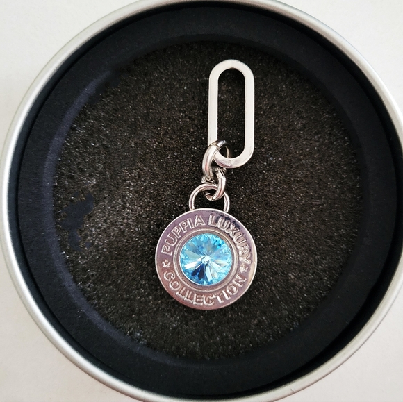 Puppia Crystal Pet Pendant - Picture 2 of 4